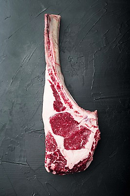 포토 JPG 해외이미지 식재료 검은배경 실내 생고기 사람없음 소고기 신선 카피스페이스 토마호크 해외포토 백그라운드 육류 내부 검은색 공백 파일형식