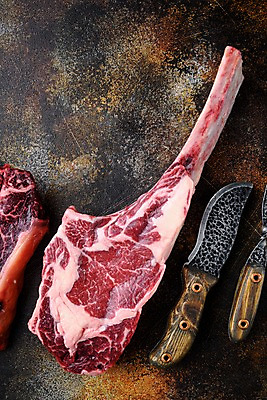 포토 JPG 해외이미지 식재료 실내 생고기 사람없음 소고기 신선 칼 카피스페이스 토마호크 해외포토 육류 내부 공백 파일형식