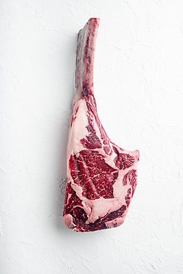 포토 JPG 해외이미지 식재료 실내 생고기 사람없음 소고기 신선 흰배경 카피스페이스 토마호크 해외포토 백그라운드 육류 내부 공백 흰색 파일형식