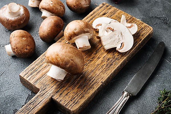 포토 JPG 해외이미지 실내 사람없음 나이프 슬라이스 양송이 나무도마 백리향 해외포토 식기 도마 내부 목재 버섯 칼 파일형식