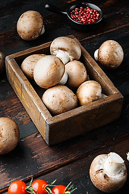 포토 JPG 해외이미지 그릇 방울토마토 실내 사람없음 나무상자 양송이 후추 나무탁자 해외포토 식기 토마토 탁자 내부 상자 버섯 향신료 파일형식