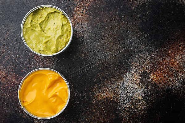 포토 JPG 해외이미지 검은배경 치즈 실내 사람없음 캔 과카몰리 카피스페이스 해외포토 백그라운드 유제품 내부 검은색 공백 소스_음식 파일형식