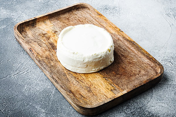 포토 JPG 해외이미지 회색배경 실내 사람없음 나무쟁반 리코타치즈 해외포토 백그라운드 치즈 쟁반 내부 목재 회색 파일형식