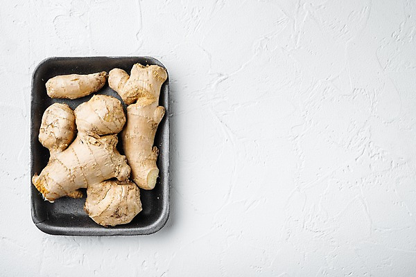 포토 JPG 해외이미지 식재료 쟁반 실내 사람없음 하이앵글 흰배경 생강 카피스페이스 해외포토 뷰포인트 백그라운드 채소 내부 공백 흰색 파일형식