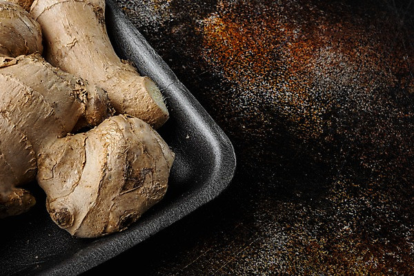 포토 JPG 해외이미지 식재료 쟁반 실내 근접촬영 사람없음 생강 카피스페이스 나무배경 해외포토 뷰포인트 백그라운드 채소 내부 공백 파일형식