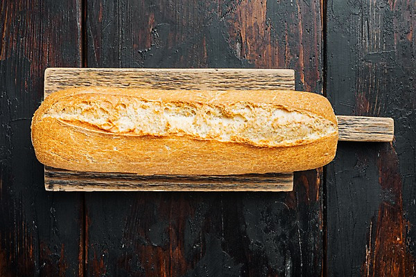 포토 JPG 해외이미지 실내 사람없음 바게트 나무도마 나무배경 해외포토 빵 백그라운드 도마 내부 목재 파일형식