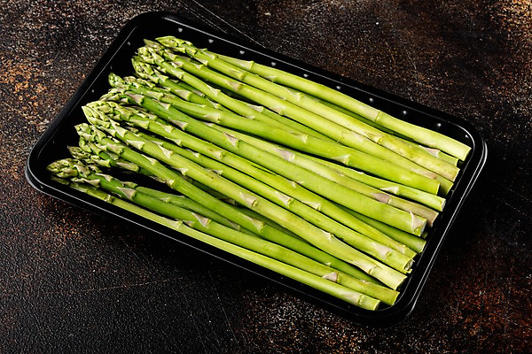 포토 JPG 해외이미지 검은배경 실내 사람없음 담기 아스파라거스 플라스틱통 해외포토 백그라운드 채소 모션 통 내부 검은색 플라스틱 파일형식