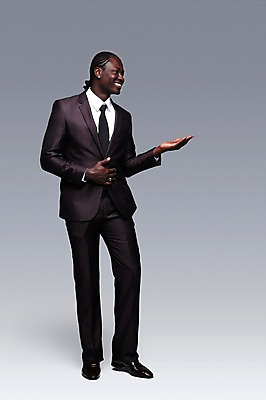 포토 JPG 스튜디오촬영 전신 서양인 외국인 해외기획촬영 응시 2011년태국 남자 포즈 흑인 비즈니스 모션 회색배경 안내 실내 한명 서기 미소 웃음 사람 정장 손짓 성인 앞모습 30대 글로벌비즈니스 비즈니스맨 남자만 남자한명만 성인남자만 성인한명만 성인남자한명만 장년만 장년남자만 장년남자한명만 성인만 국내포토 1 시선 옷 뷰포인트 백그라운드 표정 인종 내부 장년 글로벌 회색 직장인 파일형식