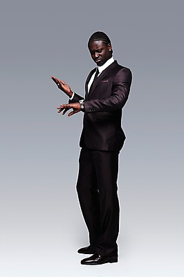 포토 JPG 스튜디오촬영 전신 서양인 외국인 해외기획촬영 응시 2011년태국 남자 시계 포즈 흑인 비즈니스 모션 회색배경 실내 한명 서기 사람 정장 손짓 성인 옆모습 30대 글로벌비즈니스 시간 비즈니스맨 찡그림 지각 손목시계 남자만 남자한명만 성인남자만 성인한명만 성인남자한명만 장년만 장년남자만 장년남자한명만 성인만 국내포토 1 시선 옷 뷰포인트 백그라운드 장신구 표정 인종 내부 장년 글로벌 회색 직장인 파일형식