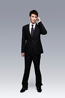 포토 JPG 스튜디오촬영 전신 해외기획촬영 2011년태국 남자 포즈 비즈니스 모션 회색배경 실내 한명 서기 들기 사람 동양인 정장 성인 앞모습 30대 스마트폰 글로벌비즈니스 비즈니스맨 전화기 통화 남자만 남자한명만 성인남자만 성인한명만 성인남자한명만 장년만 장년남자만 장년남자한명만 성인만 국내포토 1 옷 뷰포인트 백그라운드 인종 내부 장년 핸드폰 스마트기기 글로벌 회색 직장인 파일형식