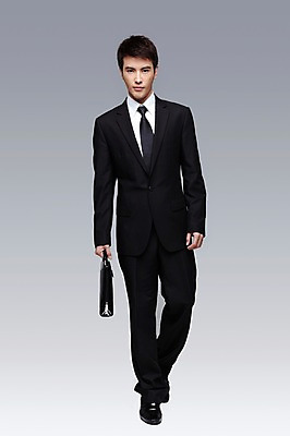 포토 JPG 스튜디오촬영 전신 해외기획촬영 2011년태국 남자 포즈 서류가방 가방 비즈니스 모션 회색배경 실내 한명 서기 들기 사람 동양인 정장 성인 앞모습 30대 비즈니스라이프 글로벌비즈니스 업무 비즈니스맨 작업실 출장 출근 출퇴근 퇴근 남자만 남자한명만 성인남자만 성인한명만 성인남자한명만 장년만 장년남자만 장년남자한명만 성인만 국내포토 1 라이프스타일 잡화 옷 뷰포인트 백그라운드 인종 내부 장년 글로벌 회색 작업 직장인 파일형식