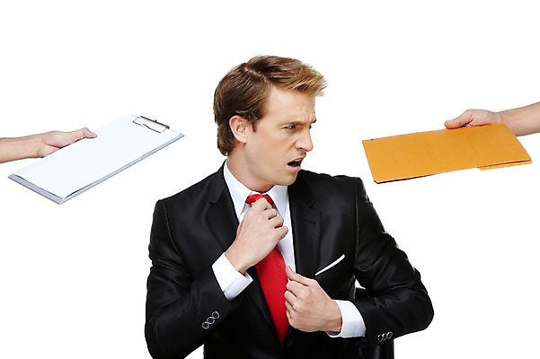 포토 JPG 스튜디오촬영 서양인 외국인 백인 해외기획촬영 손 응시 2011년태국 남자 비즈니스 스트레스 실내 한명 누끼 사람 정장 상반신 성인 앞모습 30대 비즈니스라이프 글로벌비즈니스 업무 직장인 비즈니스맨 작업실 찡그림 문서 파일 열정 업무과다 서류판 남자만 남자한명만 성인남자만 성인한명만 성인남자한명만 장년만 장년남자만 장년남자한명만 성인만 국내포토 직업 1 라이프스타일 시선 옷 감정 뷰포인트 표정 인종 내부 신체부위 장년 글로벌 사무용품 작업 파일형식