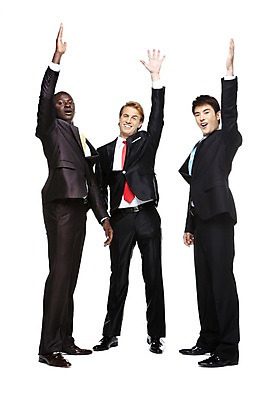 포토 JPG 스튜디오촬영 전신 서양인 외국인 백인 해외기획촬영 2011년태국 남자 흑인 비즈니스 성공 협력 함께함 실내 서기 미소 웃음 누끼 사람 동양인 인종 정장 손짓 성인 앞모습 옆모습 세명 손들기 글로벌비즈니스 파이팅 경쟁 직장인 비즈니스맨 목표 계획 화해 남자만 성인남자만 성인만 국내포토 직업 옷 감정 뷰포인트 컨셉 모션 표정 내부 글로벌 파일형식