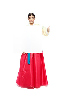 포토 JPG 스튜디오촬영 전신 서양인 외국인 백인 해외기획촬영 한국문화 한국전통 전통 배너 옷 여자 2011년태국 명절 전통문화 문화 여행 안내 사각프레임 프레임 한국 광고판 실내 한명 서기 미소 웃음 들기 누끼 사람 손짓 20대 성인 앞모습 최고 체험 전통의상 한복 알림 만족 백지 추천 국내여행 여자만 여자한명만 성인여자만 청년만 청년여자만 성인한명만 청년여자한명만 성인여자한명만 성인만 국내포토 1 동양문화 기념일 감정 아시아 뷰포인트 컨셉 모션 알림판 표정 인종 청년 내부 사각형 판 파일형식