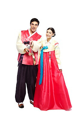 포토 JPG 스튜디오촬영 전신 서양인 외국인 백인 해외기획촬영 한국문화 한국전통 전통 부부 커플 옷 여자 2011년태국 명절 남자 전통문화 문화 악기 한쌍 여행 연주 신혼부부 타악기 새로움 전통소품 한국 실내 국악기 서기 미소 웃음 들기 누끼 사람 20대 성인 두명 앞모습 여행객 전통놀이 체험 전통의상 한복 풍물놀이 사물놀이 오브젝트 고무신 전통체험 꽹과리 국내여행 청년만 성인만 국내포토 동양문화 기념일 아시아 음악 뷰포인트 신발 컨셉 관계 모션 놀이 표정 국악 인종 청년 내부 전통공연 신혼 파일형식