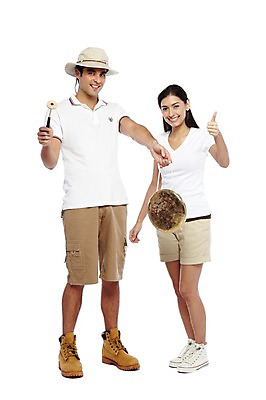 포토 JPG 스튜디오촬영 전신 서양인 외국인 백인 해외기획촬영 모자 한국문화 한국전통 전통 라이프스타일 커플 여자 2011년태국 남자 전통문화 문화 악기 한쌍 여행 운동화 연주 반바지 타악기 새로움 전통소품 한국 실내 국악기 서기 미소 웃음 들기 누끼 사람 손짓 20대 성인 두명 앞모습 캐주얼 여행객 전통놀이 최고 체험 풍물놀이 사물놀이 만족 추천 워커 전통체험 꽹과리 국내여행 청년만 성인만 국내포토 동양문화 잡화 옷 감정 아시아 음악 뷰포인트 신발 컨셉 바지 관계 모션 놀이 표정 국악 인종 청년 내부 생활 전통공연 오브젝트 파일형식