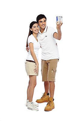 포토 JPG 스튜디오촬영 전신 서양인 외국인 백인 해외기획촬영 라이프스타일 커플 여자 2011년태국 남자 한쌍 여행 포즈 운동화 반바지 실내 서기 미소 웃음 들기 누끼 사람 20대 성인 두명 앞모습 캐주얼 여행객 카메라 사진촬영 촬영 체험 셀프카메라 폴라로이드 워커 국내여행 즉석카메라 청년만 성인만 국내포토 옷 뷰포인트 신발 컨셉 바지 관계 모션 표정 인종 청년 내부 생활 전자제품 파일형식