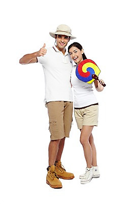 포토 JPG 스튜디오촬영 전신 서양인 외국인 백인 해외기획촬영 모자 한국문화 한국전통 전통 라이프스타일 커플 여자 2011년태국 남자 전통문화 문화 한쌍 여행 운동화 반바지 새로움 전통소품 한국 실내 서기 미소 웃음 들기 누끼 사람 손짓 20대 성인 두명 앞모습 캐주얼 여행객 최고 체험 부채 오브젝트 만족 기념품 추천 워커 전통체험 태극선 전통부채 국내여행 청년만 성인만 국내포토 동양문화 잡화 옷 감정 아시아 뷰포인트 신발 컨셉 바지 관계 모션 표정 인종 청년 내부 생활 파일형식