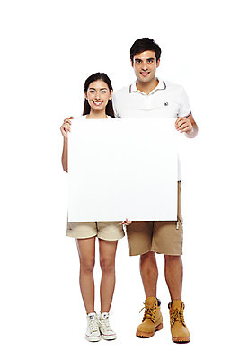 포토 JPG 스튜디오촬영 전신 서양인 외국인 백인 해외기획촬영 라이프스타일 커플 여자 2011년태국 남자 한쌍 여행 운동화 반바지 안내 프레임 광고판 실내 서기 미소 웃음 들기 누끼 사람 20대 성인 두명 앞모습 캐주얼 여행객 알림 백지 워커 국내여행 청년만 성인만 국내포토 옷 뷰포인트 신발 바지 관계 모션 알림판 표정 인종 청년 내부 생활 판 파일형식