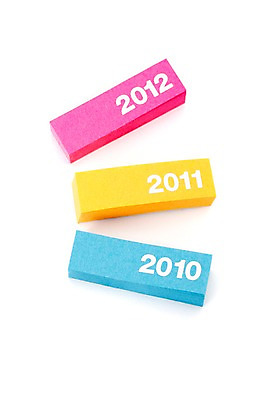 포토 JPG 스튜디오촬영 종이 스티커 문구용품 새해 실내 누끼 사람없음 컬러풀 숫자 라벨 사무용품 메모지 업무 오브젝트 포스트잇 2010년 2011년 2012년 국내포토 문자 컬러 프레임 내부 작업 연도 파일형식