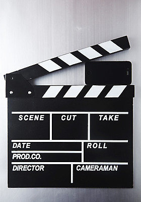 포토 JPG 스튜디오촬영 모바일 무선통신 실내 정보기술 사람없음 스마트폰 핸드폰 촬영 통신기기 클래퍼보드 전화기 스마트 영화 오브젝트 편리함 영화소품 국내포토 컨셉 통신 문화예술 기술 내부 전자제품 스마트기기 기계 파일형식