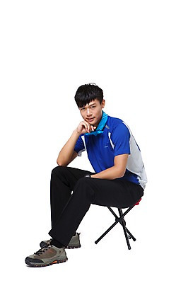 포토 JPG 스튜디오촬영 전신 해외기획촬영 라이프스타일 남자 포즈 의자 2011년중국 레저용품 레저 실내 아웃도어 캠핑도구 한명 미소 웃음 누끼 사람 앉기 동양인 20대 성인 취미 옆모습 레포츠 중국인 스카프 턱괴기 등산 캠핑 등산복 손수건 등산화 간이의자 남자만 남자한명만 성인남자만 청년만 청년남자만 청년남자한명만 성인한명만 성인남자한명만 성인만 국내포토 외국인 1 옷 뷰포인트 가구 신발 모션 표정 인종 청년 내부 생활 목도리 트래킹 도구 등산용품 파일형식