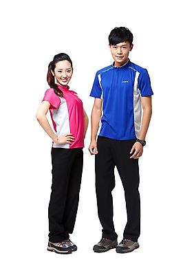 포토 JPG 스튜디오촬영 전신 해외기획촬영 라이프스타일 커플 여자 남자 포즈 2011년중국 레저용품 레저 실내 건강 아웃도어 서기 미소 웃음 누끼 사람 동양인 20대 성인 취미 두명 앞모습 레포츠 운동 중국인 건강관리 등산 트래킹 등산복 등산용품 등산화 청년만 성인만 국내포토 외국인 옷 뷰포인트 신발 관계 모션 표정 관리 인종 청년 내부 생활 레포츠용품 파일형식