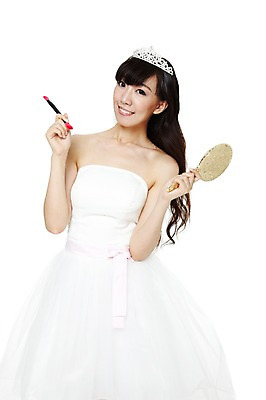 포토 JPG 스튜디오촬영 해외기획촬영 긴머리 드레스 여자 신부 웨딩드레스 결혼 2011년중국 결혼식 왕관 실내 한명 서기 미소 웃음 들기 누끼 사람 동양인 20대 성인 앞모습 화장 뷰티 중국인 화장품 거울 붓 손거울 신부화장 여자만 여자한명만 성인여자만 청년만 청년여자만 성인한명만 청년여자한명만 성인여자한명만 성인만 국내포토 외국인 1 헤어스타일 옷 뷰포인트 모션 표정 인종 이벤트 청년 내부 파일형식
