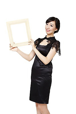 포토 JPG 스튜디오촬영 해외기획촬영 드레스 여자 포즈 액자 2011년중국 모션 프레임 실내 액자틀 한명 서기 미소 웃음 들기 누끼 사람 동양인 20대 성인 앞모습 치마 중국인 사진틀 여자만 여자한명만 성인여자만 청년만 청년여자만 성인한명만 청년여자한명만 성인여자한명만 성인만 국내포토 외국인 1 옷 뷰포인트 하의 표정 틀 인종 청년 내부 파일형식