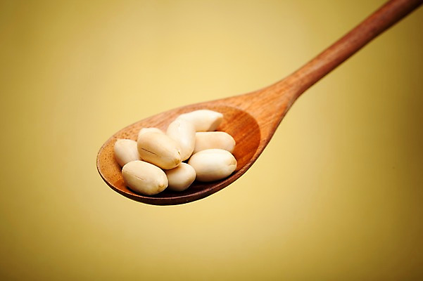 포토 JPG 스튜디오촬영 식기 열매 음식 다수 식재료 주방용품 실내 사람없음 목재 농작물 숟가락 여러개 견과류 도구 땅콩 정월대보름 부럼 나무숟가락 나무스푼 국내포토 나무 식물 명절 생활용품 농업 재료 수저 내부 파일형식