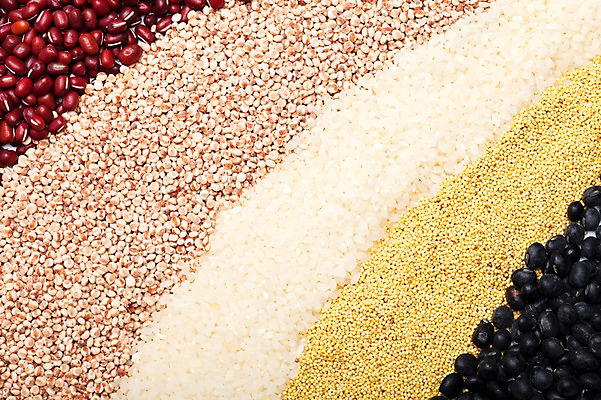 포토 JPG 스튜디오촬영 열매 음식 백그라운드 식재료 콩 곡류 실내 사람없음 농작물 여러개 다양 쌀 잡곡 정월대보름 팥 검정콩 수수 조 국내포토 식물 명절 다수 농업 내부 파일형식