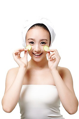 포토 JPG 스튜디오촬영 외국인 해외기획촬영 여자 채소 2011년중국 오이 실내 한명 미소 웃음 들기 누끼 사람 동양인 상반신 20대 성인 앞모습 수건 뷰티 중국인 마사지 튜브탑 순수 피부관리 팩 마스크팩 붙이기 오이마사지 청순 의료성형뷰티 여자만 여자한명만 성인여자만 청년만 청년여자만 성인한명만 청년여자한명만 성인여자한명만 성인만 국내포토 1 뷰포인트 컨셉 상의 모션 표정 인종 청년 내부 위생용품 화장품 파일형식