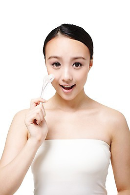 포토 JPG 스튜디오촬영 외국인 해외기획촬영 여자 2011년중국 실내 한명 미소 웃음 들기 누끼 사람 동양인 상반신 20대 성인 앞모습 뷰티 중국인 마사지 미용용품 튜브탑 순수 경락마사지 묶은머리 청순 의료성형뷰티 여자만 여자한명만 성인여자만 청년만 청년여자만 성인한명만 청년여자한명만 성인여자한명만 성인만 국내포토 1 헤어스타일 뷰포인트 컨셉 상의 모션 표정 인종 청년 내부 오브젝트 파일형식