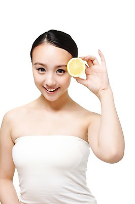 포토 JPG 스튜디오촬영 외국인 해외기획촬영 여자 음식 몸매관리 다이어트 과일 2011년중국 단면 실내 건강 식이요법 한명 미소 웃음 들기 누끼 사람 동양인 상반신 20대 성인 앞모습 뷰티 중국인 건강관리 튜브탑 레몬 순수 반쪽 묶은머리 청순 의료성형뷰티 여자만 여자한명만 성인여자만 청년만 청년여자만 성인한명만 청년여자한명만 성인여자한명만 성인만 국내포토 1 헤어스타일 뷰포인트 컨셉 상의 모션 표정 관리 인종 청년 내부 파일형식