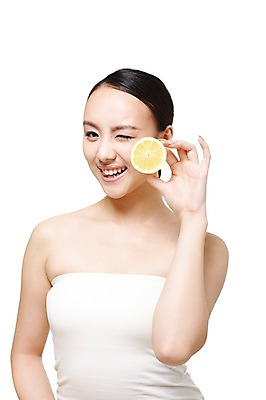 포토 JPG 스튜디오촬영 외국인 해외기획촬영 여자 음식 몸매관리 다이어트 과일 2011년중국 단면 실내 건강 식이요법 윙크 한명 들기 누끼 사람 동양인 상반신 20대 성인 앞모습 뷰티 중국인 건강관리 찡그림 튜브탑 레몬 순수 반쪽 묶은머리 신맛 청순 의료성형뷰티 여자만 여자한명만 성인여자만 청년만 청년여자만 성인한명만 청년여자한명만 성인여자한명만 성인만 국내포토 1 헤어스타일 뷰포인트 컨셉 상의 모션 표정 관리 인종 청년 내부 맛 파일형식