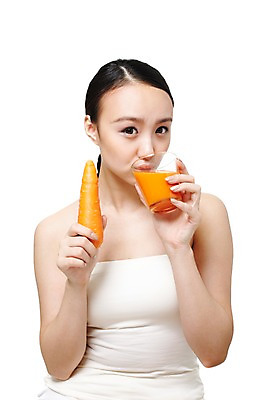 포토 JPG 스튜디오촬영 외국인 해외기획촬영 여자 음료 음식 몸매관리 다이어트 채소 2011년중국 잔 실내 건강 식이요법 한명 들기 누끼 사람 동양인 상반신 20대 성인 앞모습 컵 뷰티 중국인 건강관리 주스 당근 마시기 야채주스 튜브탑 먹기 순수 채식 당근주스 묶은머리 청순 의료성형뷰티 여자만 여자한명만 성인여자만 청년만 청년여자만 성인한명만 청년여자한명만 성인여자한명만 성인만 국내포토 1 헤어스타일 식기 뷰포인트 컨셉 상의 모션 뿌리채소 관리 인종 청년 내부 파일형식