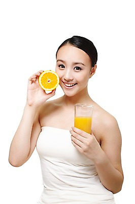 포토 JPG 스튜디오촬영 외국인 해외기획촬영 여자 음료 음식 몸매관리 다이어트 오렌지 과일 2011년중국 단면 잔 실내 건강 식이요법 한명 미소 웃음 들기 누끼 사람 동양인 상반신 20대 성인 앞모습 컵 뷰티 중국인 건강관리 주스 과일주스 오렌지주스 튜브탑 순수 반쪽 묶은머리 청순 의료성형뷰티 여자만 여자한명만 성인여자만 청년만 청년여자만 성인한명만 청년여자한명만 성인여자한명만 성인만 국내포토 1 헤어스타일 식기 뷰포인트 컨셉 상의 모션 표정 관리 인종 청년 내부 파일형식