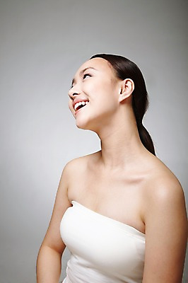 포토 JPG 스튜디오촬영 외국인 해외기획촬영 우먼라이프 라이프스타일 응시 여자 2011년중국 회색배경 실내 한명 미소 웃음 사람 동양인 상반신 20대 성인 옆모습 뷰티 중국인 튜브탑 순수 묶은머리 청순 의료성형뷰티 여자만 여자한명만 성인여자만 청년만 청년여자만 성인한명만 청년여자한명만 성인여자한명만 성인만 국내포토 1 헤어스타일 시선 뷰포인트 백그라운드 컨셉 상의 표정 인종 청년 내부 생활 회색 파일형식