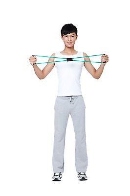 포토 JPG 스튜디오촬영 전신 외국인 해외기획촬영 라이프스타일 남자 줄 포즈 운동화 2011년중국 실내 건강 한명 미소 웃음 들기 누끼 사람 동양인 20대 성인 앞모습 운동복 민소매 운동 중국인 건강관리 운동기구 헬스 스트레칭 도구 당기기 팔운동 튜빙밴드 남자만 남자한명만 성인남자만 청년만 청년남자만 청년남자한명만 성인한명만 성인남자한명만 성인만 국내포토 1 옷 뷰포인트 신발 상의 모션 표정 관리 인종 청년 내부 생활 파일형식