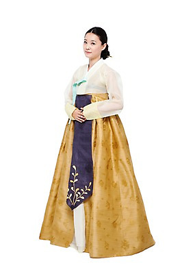 포토 JPG 스튜디오촬영 전신 한국문화 한국전통 전통 여자 명절 전통문화 포즈 한국 실내 한명 서기 누끼 사람 동양인 20대 성인 치마 한국인 우아함 전통의상 한복 저고리 비녀 쪽머리 여자만 여자한명만 성인여자만 청년만 청년여자만 성인한명만 청년여자한명만 성인여자한명만 성인만 국내포토 1 동양문화 헤어스타일 기념일 아시아 문화 컨셉 모션 하의 전통소품 인종 청년 내부 파일형식 헤어액세사리