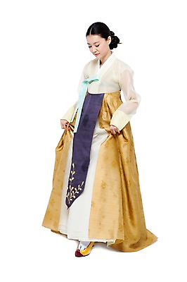 포토 JPG 스튜디오촬영 전신 한국문화 한국전통 전통 여자 명절 전통문화 포즈 한국 실내 한명 서기 누끼 사람 동양인 20대 성인 앞모습 치마 한국인 우아함 전통의상 한복 저고리 고무신 비녀 쪽머리 여자만 여자한명만 성인여자만 청년만 청년여자만 성인한명만 청년여자한명만 성인여자한명만 성인만 국내포토 1 동양문화 헤어스타일 기념일 아시아 문화 뷰포인트 신발 컨셉 모션 하의 전통소품 인종 청년 내부 파일형식 헤어액세사리