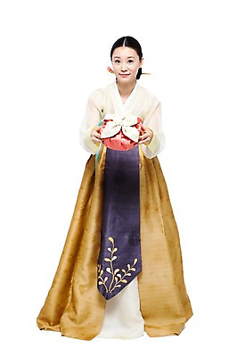 포토 JPG 스튜디오촬영 전신 한국문화 한국전통 전통 여자 명절 전통문화 포즈 한국 실내 선물 한명 서기 미소 웃음 들기 누끼 사람 동양인 20대 성인 앞모습 치마 한국인 보자기 우아함 전통의상 한복 보따리 저고리 비녀 쪽머리 쌈지 여자만 여자한명만 성인여자만 청년만 청년여자만 성인한명만 청년여자한명만 성인여자한명만 성인만 국내포토 1 동양문화 헤어스타일 기념일 아시아 문화 뷰포인트 컨셉 모션 하의 전통소품 표정 인종 청년 내부 파일형식 천_직물 헤어액세사리