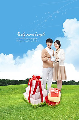 전신 PSD 나무 식물 구름 편집이미지 부부 커플 여자 기념일 남자 한쌍 포즈 신혼부부 하늘 남편 선물 사랑 서기 미소 웃음 들기 사람 동양인 이벤트 잔디 초원 성인 두명 앞모습 30대 선물상자 상자 한국인 아내 쌍 풀 다발 선물꾸러미 장년만 성인만 이미지편집 자연요소 감정 뷰포인트 관계 모션 표정 인종 장년 신혼 파일형식