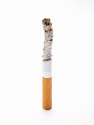 포토 JPG 스튜디오촬영 캠페인 흡연 담배 실내 건강 경고 누끼 사람없음 건강관리 담뱃재 알림 금연 기호식품 담배꽁초 한개비 국내포토 1 음식 관리 내부 사회이슈 파일형식