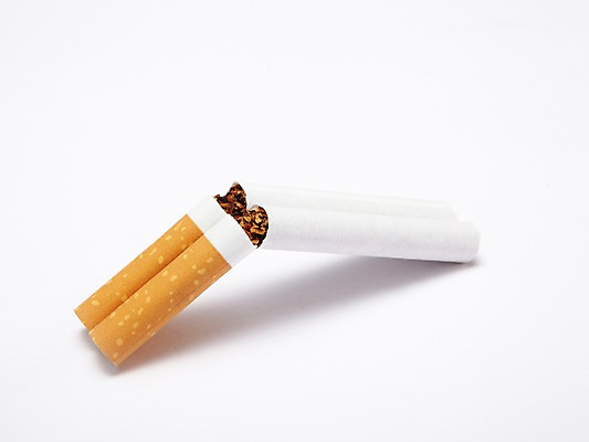 포토 JPG 스튜디오촬영 캠페인 담배 실내 건강 경고 사람없음 건강관리 선택 결심 알림 금연 기호식품 꺾음 국내포토 음식 컨셉 모션 관리 내부 사회이슈 파일형식