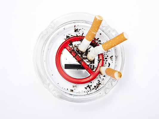 포토 JPG 스튜디오촬영 캠페인 흡연 담배 실내 건강 경고 누끼 사람없음 픽토그램 건강관리 담뱃재 알림 심볼 금연 기호식품 재떨이 흡연금지 국내포토 음식 관리 내부 금지 사회이슈 파일형식