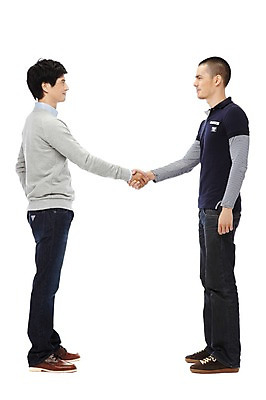 포토 JPG 스튜디오촬영 전신 외국인 해외기획촬영 2011년태국 남자 맨라이프 협력 악수 실내 서기 미소 웃음 누끼 사람 동양인 20대 성인 두명 옆모습 친구 마주보기 손잡기 경쟁 우정 열정 남자만 성인남자만 청년만 청년남자만 성인만 국내포토 라이프스타일 감정 뷰포인트 컨셉 관계 모션 표정 인종 손짓 청년 내부 파일형식