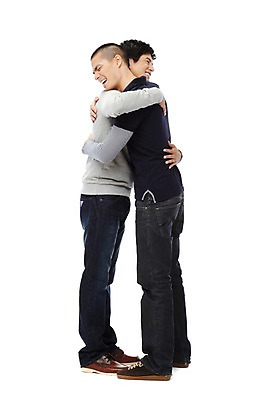 포토 JPG 스튜디오촬영 전신 외국인 해외기획촬영 2011년태국 남자 맨라이프 안기 포옹 협력 실내 서기 미소 웃음 누끼 사람 동양인 20대 성인 두명 옆모습 친구 마주보기 경쟁 우정 열정 화해 남자만 성인남자만 청년만 청년남자만 성인만 국내포토 라이프스타일 감정 뷰포인트 컨셉 관계 모션 표정 인종 청년 내부 파일형식