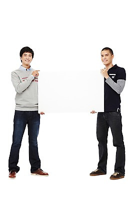 포토 JPG 스튜디오촬영 전신 외국인 해외기획촬영 배너 2011년태국 남자 맨라이프 사각프레임 프레임 광고판 실내 서기 미소 웃음 들기 누끼 사람 동양인 20대 성인 두명 앞모습 친구 경쟁 알림 백지 열정 남자만 성인남자만 청년만 청년남자만 성인만 국내포토 라이프스타일 감정 뷰포인트 컨셉 관계 모션 알림판 표정 인종 청년 내부 사각형 판 파일형식