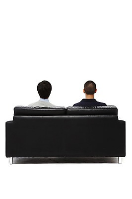 포토 JPG 스튜디오촬영 외국인 해외기획촬영 라이프스타일 2011년태국 남자 맨라이프 의자 휴식 실내 누끼 사람 앉기 동양인 상반신 20대 성인 취미 두명 뒷모습 친구 소파 즐거움 남자만 성인남자만 청년만 청년남자만 성인만 국내포토 감정 뷰포인트 가구 컨셉 관계 모션 인종 청년 내부 생활 파일형식